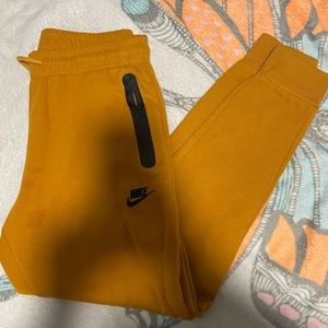 Nike Tech Sportswear Joggers